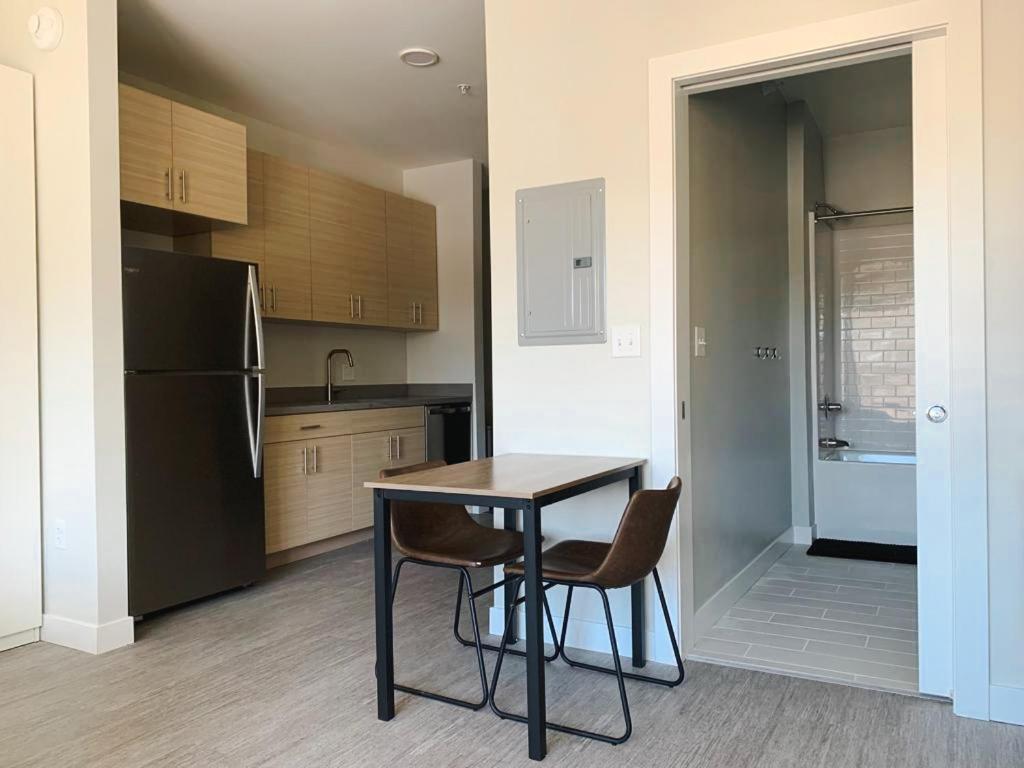 Sleepover Studio Apartments 得梅因 外观 照片